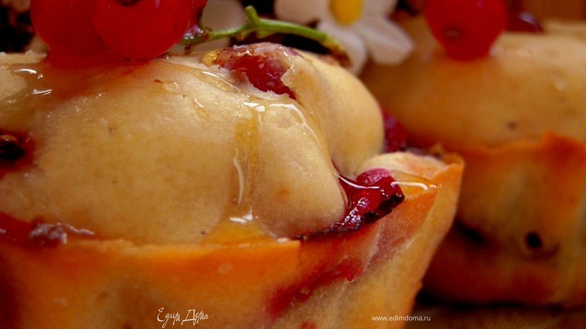 Сметанные кексы с клюквой