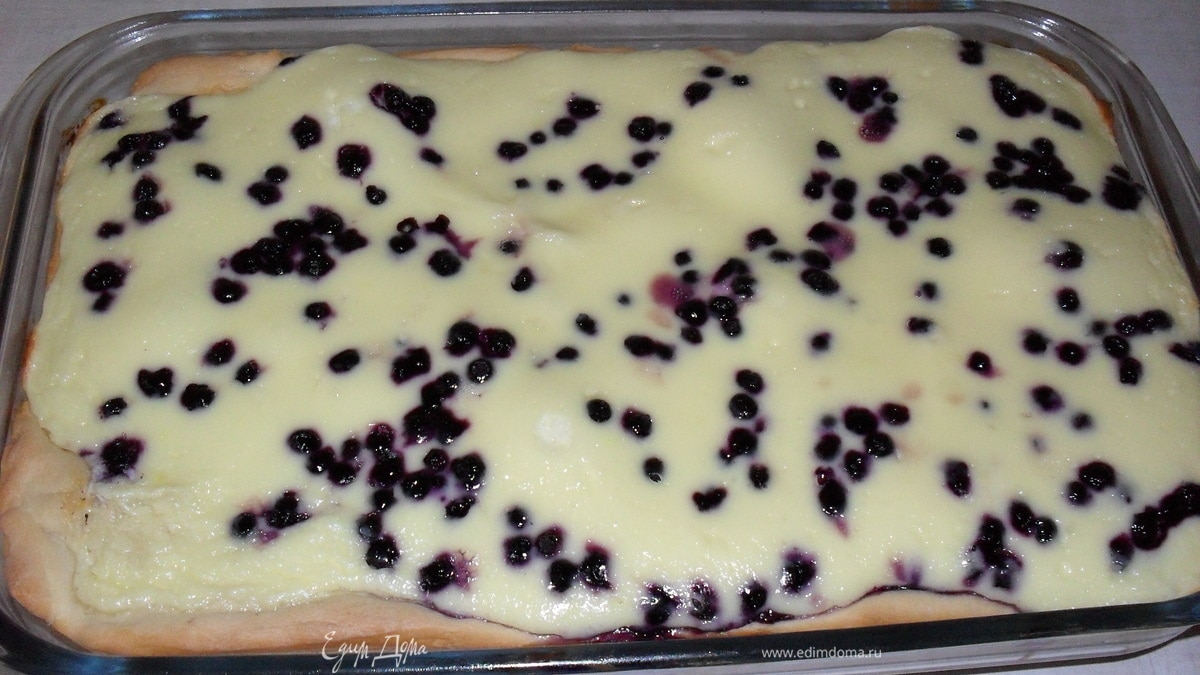 Сметанник с черникой