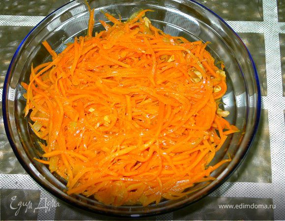 Салат из моркови.