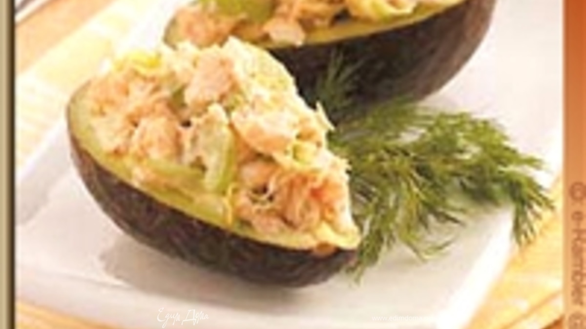 Креветки фаршированные в авокадо