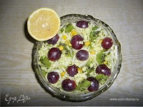 Салат с киви и виноградом