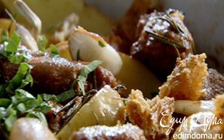 Рецепт Запеченный картофель с колбасками и розмарином
