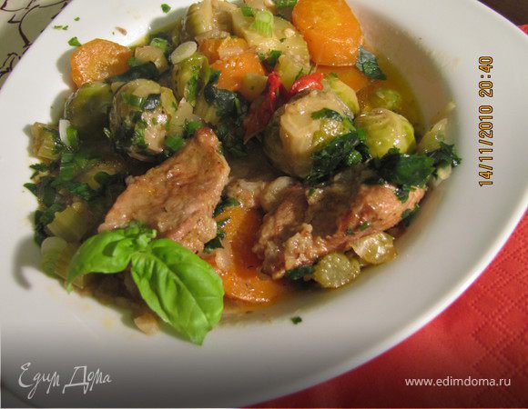 Телятина с овощами, томленая в вине Телятина с овощами, томленая в вине