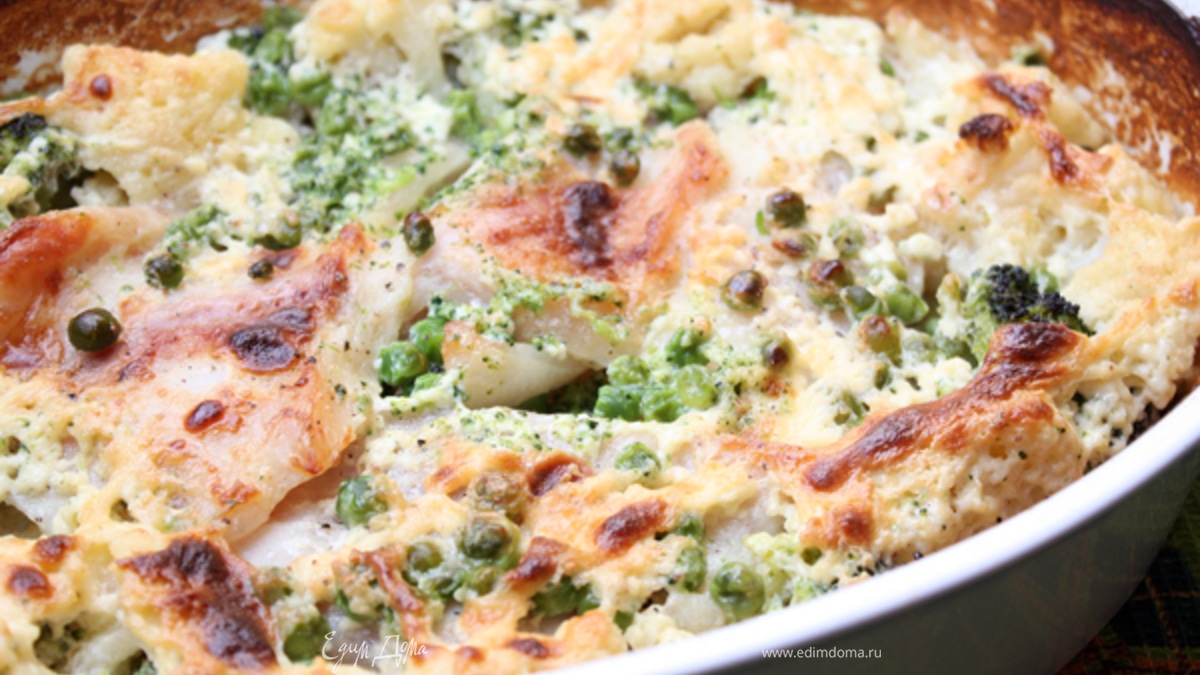 Рыба, запеченная в сливках под бананами