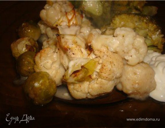 Гратен с миксом из капусты под сливками и сыром