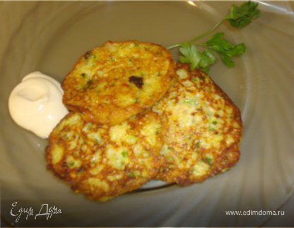 Оладушки из кабачка, с морковочкой и чесночком