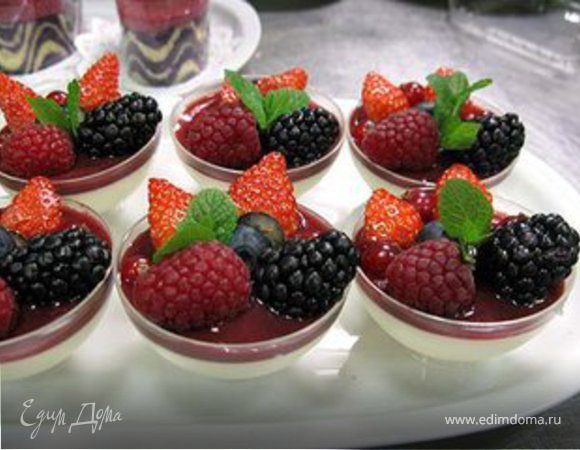 Панна котта ягодная Панна котта ягодная