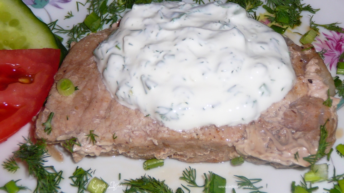 Свинка в сметанной шапке