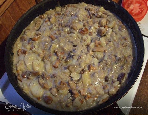 Картофель с грибами и сметаной Картофель с грибами и сметаной