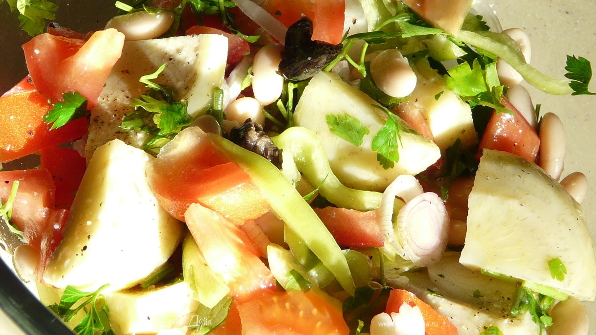 Средиземноморский салат с артишоками