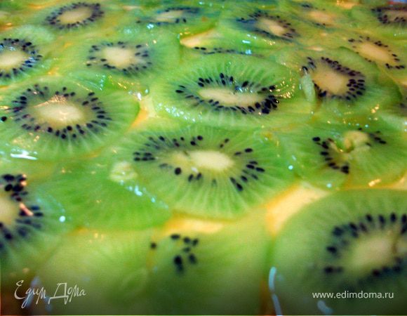 Пирог с творогом и киви