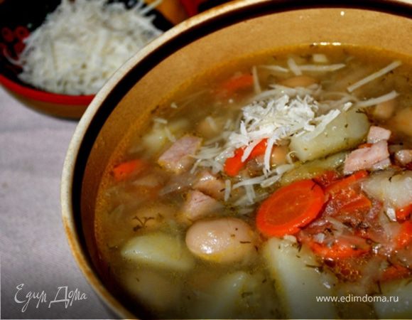 Щи с фасолью и копченым мясом