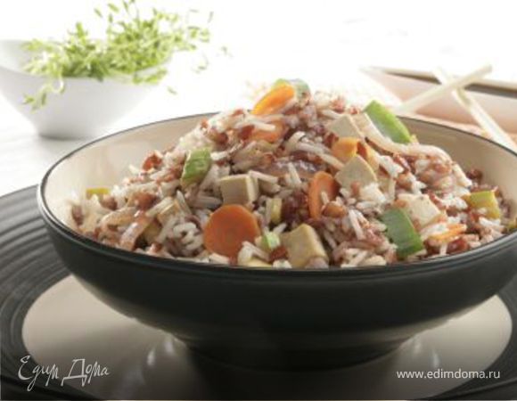 Рис с тофу и овощами