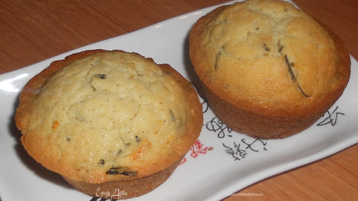 Маффины с лаймом, апельсином и розмарином