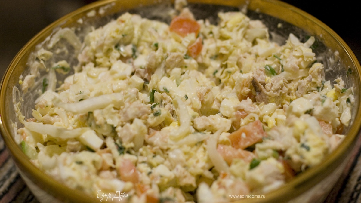 Салат с курицей и брынзой