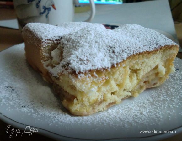 Шарлотка классическая (с яблоками)