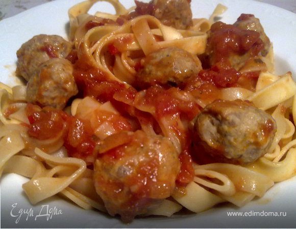 Паста алла китарра с мясными шариками