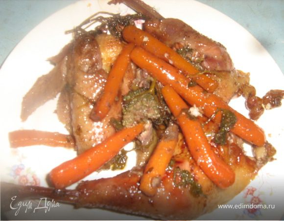 Курочка аппетитная с овощами, изюмом и орехами Курочка аппетитная с овощами, изюмом и орехами