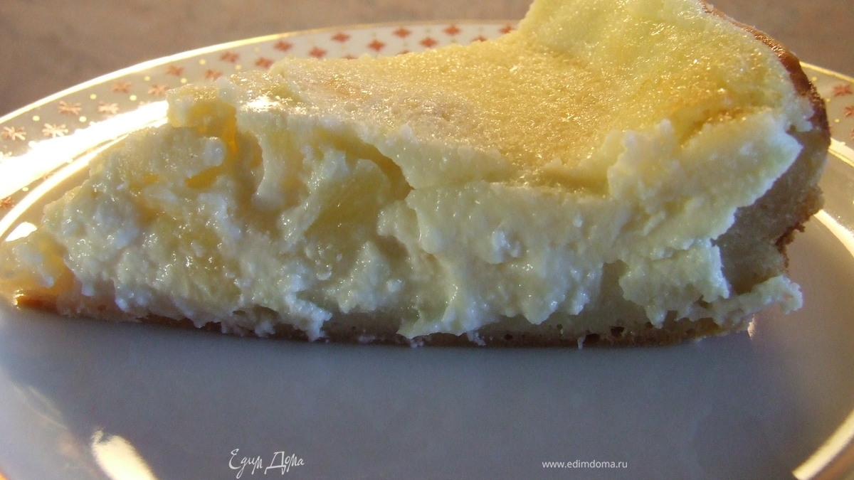 Воздушный сметанник с ананасами