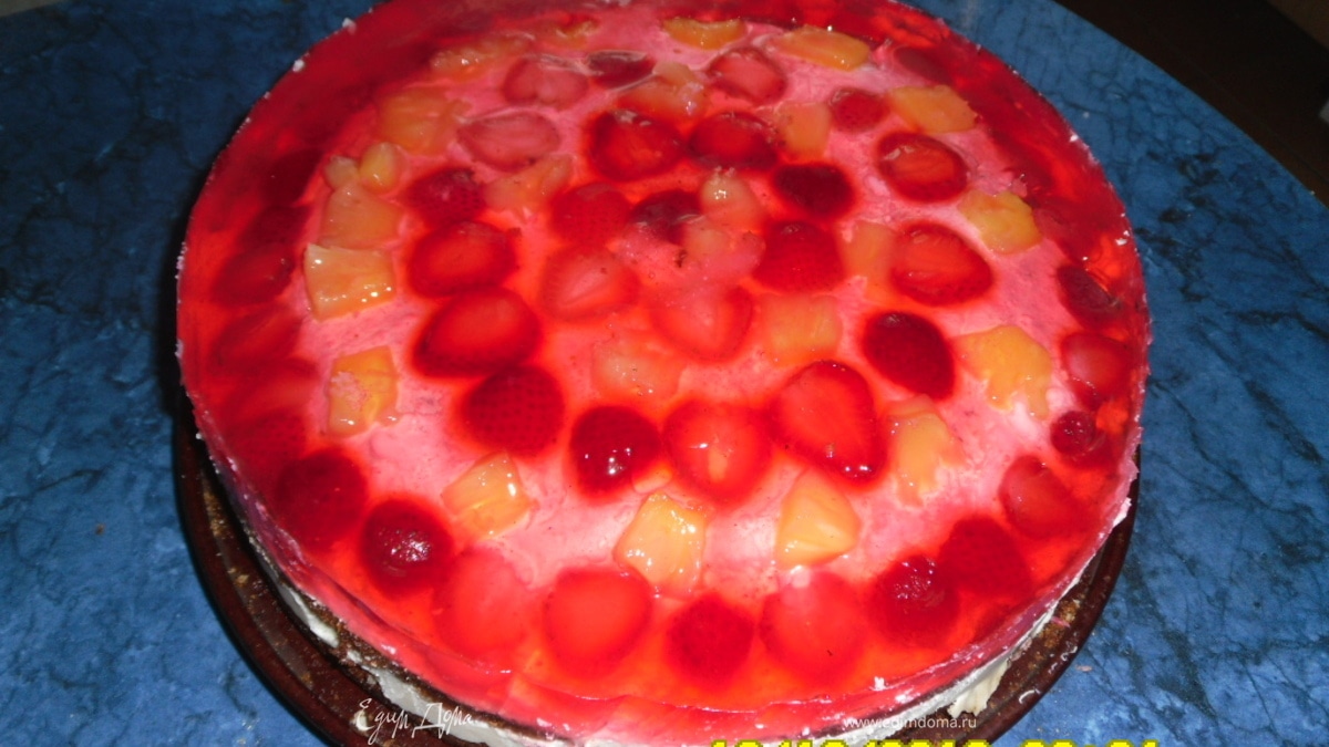 Торт "Фруктово-ягодный" с творогом