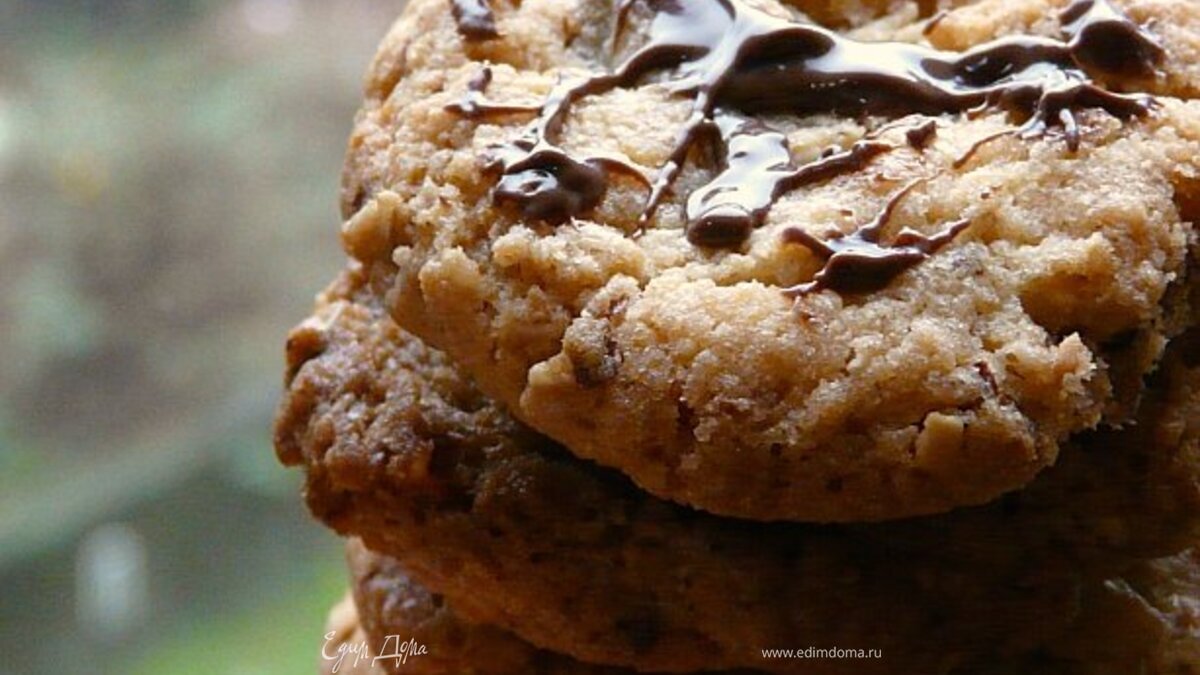 Овсяно-шоколадное печенье с соленым арахисом