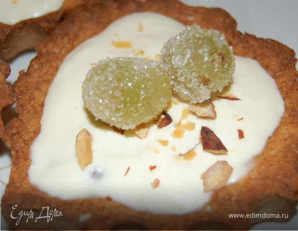 Предновогодние фантазии  «Корзиночки+панна котта+фрукты в снегу».