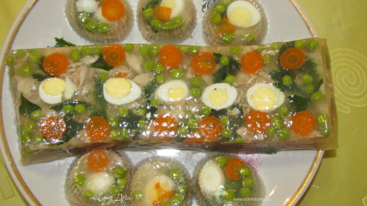 Заливное из курицы.