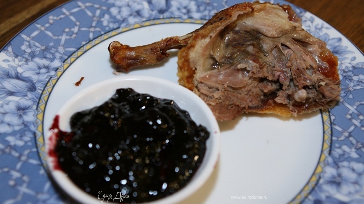 Утка с вишневым соусом