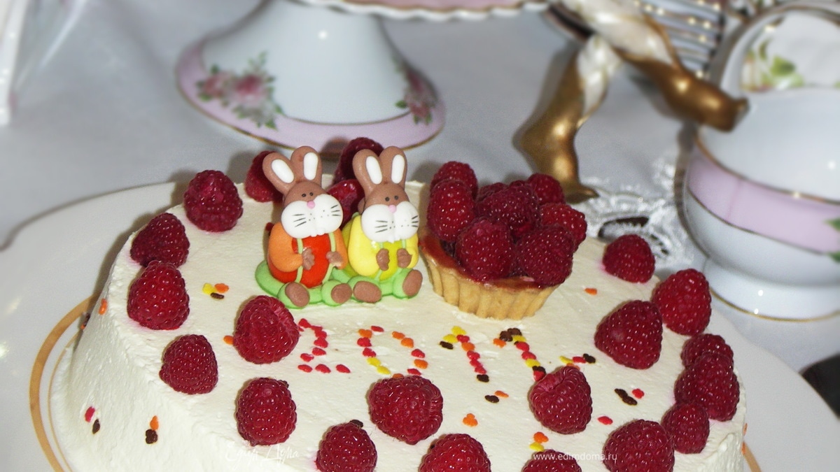 Торт "Зайцы в малине"