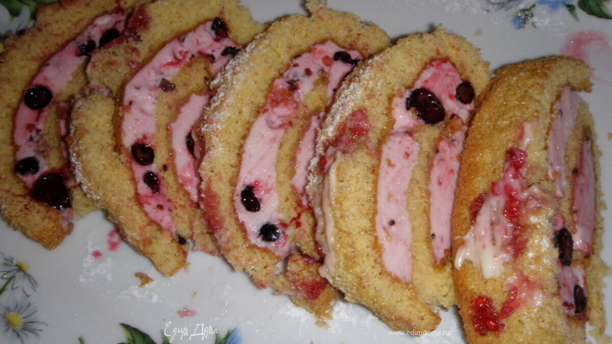 Рулет "Зимняя Ягодка"