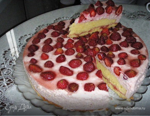 Торт "Ягодки в снегу"