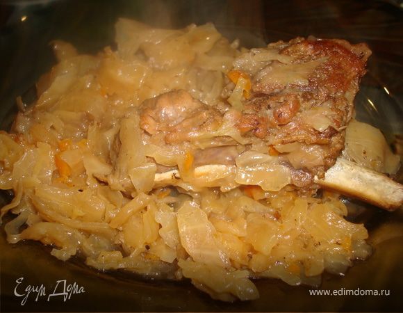 Тушеная в пиве капусточка с ребрышками Тушеная в пиве капусточка с ребрышками