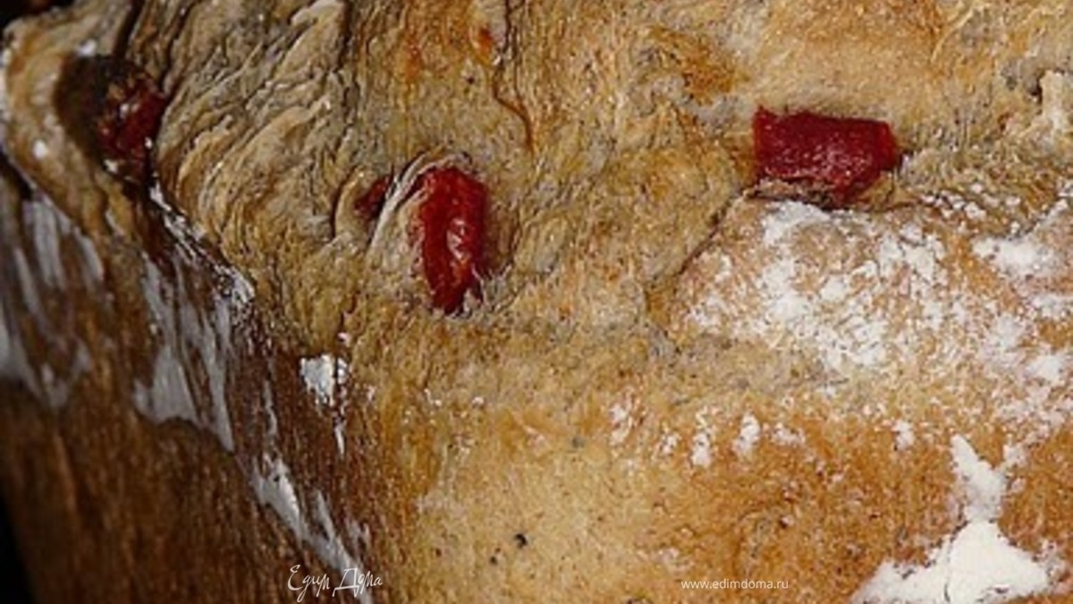 Хрустящий хлеб с перцем и грушей