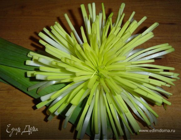 Цветок из лука-порея Цветок из лука-порея