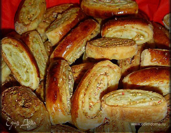 Печенье к пиву с фисташками и крабовыми палочками Печенье к пиву с фисташками и крабовыми палочками