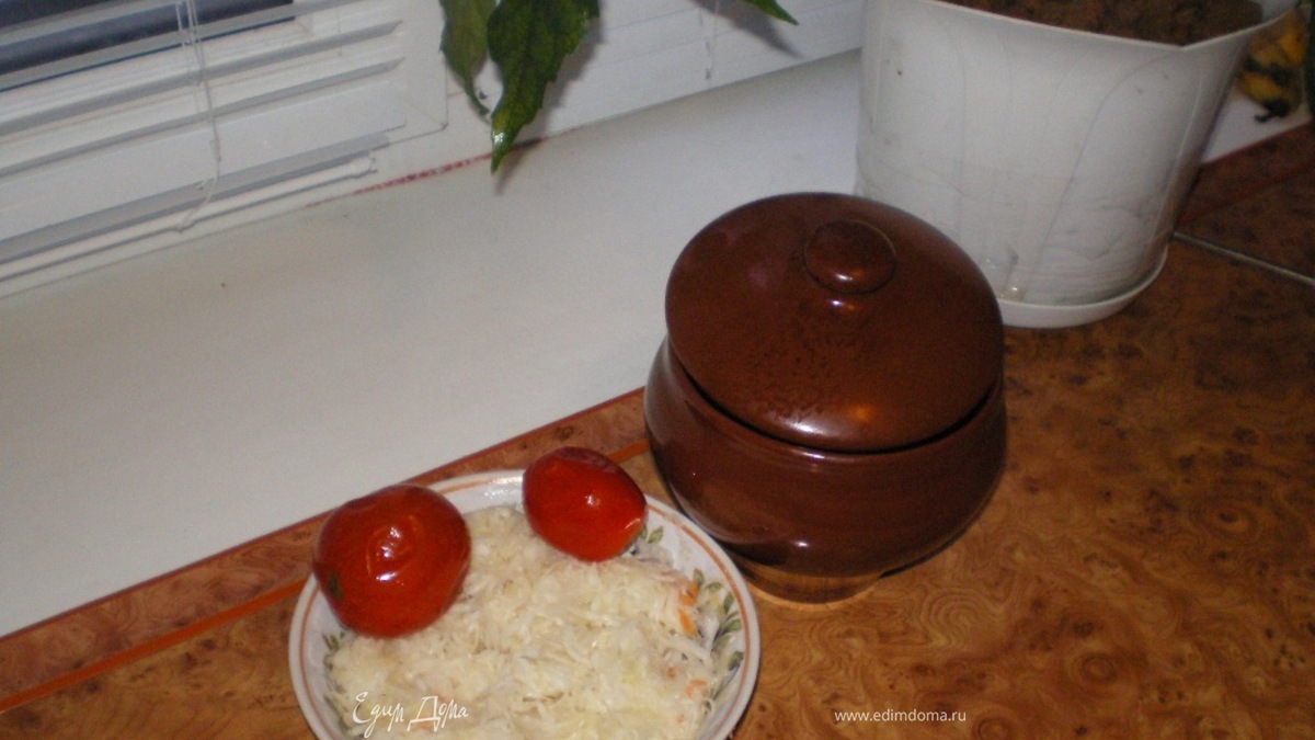 Картошечка в горшочках с мясом и грибами