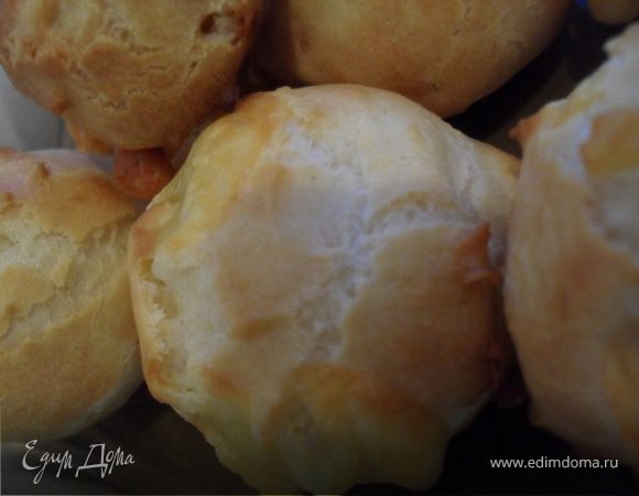 "Гужер" (заварные французские сырные шарики) "Гужер" (заварные французские сырные шарики)