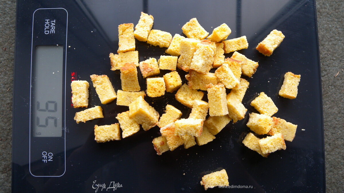 Сухарики бисквитные на манной крупе ;-)