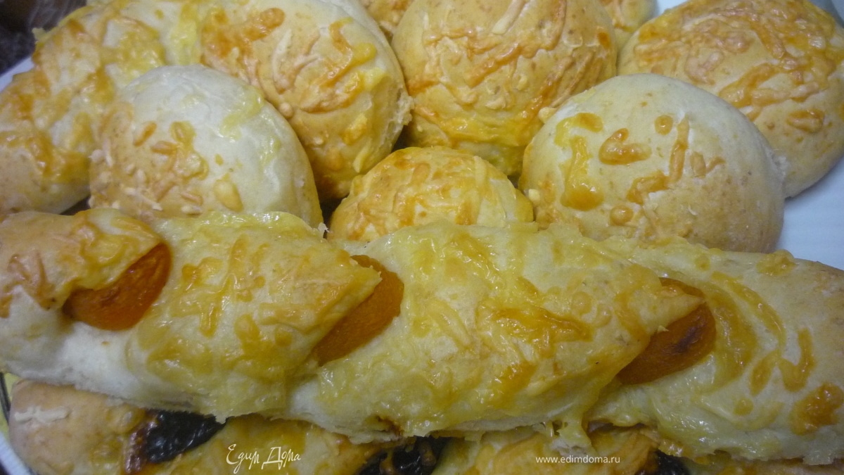 Булочки и батончики с сыром