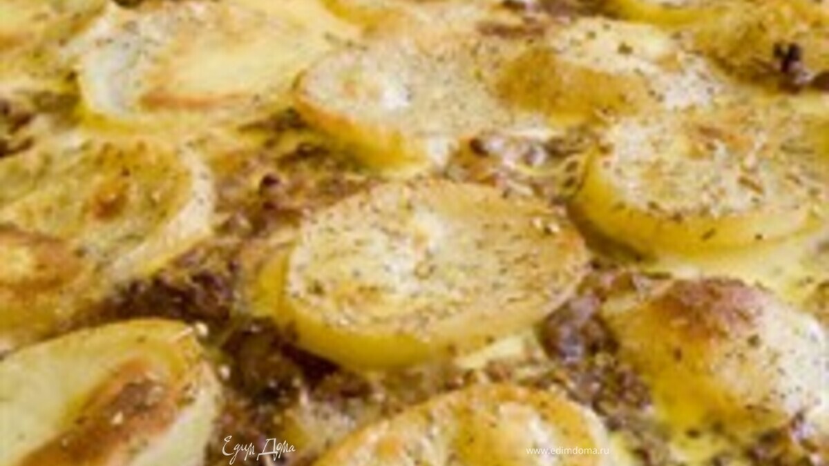 Рыба, запеченная в сметане с картофелем