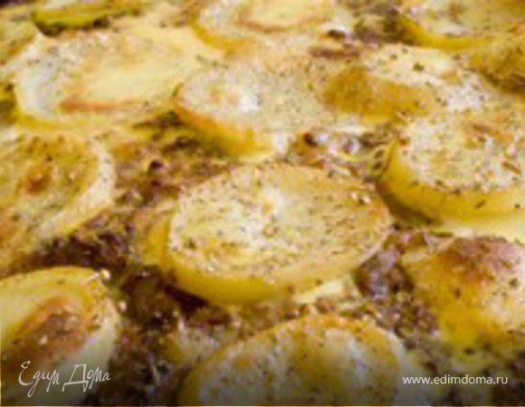 Рыба, запеченная в сметане с картофелем Рыба, запеченная в сметане с картофелем