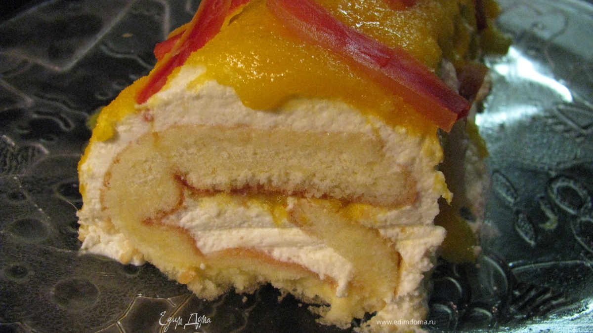 Мангово-творожный рулет