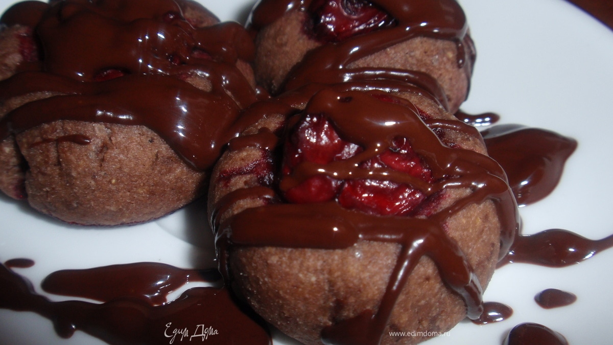 Шоколадно-вишневое печенье