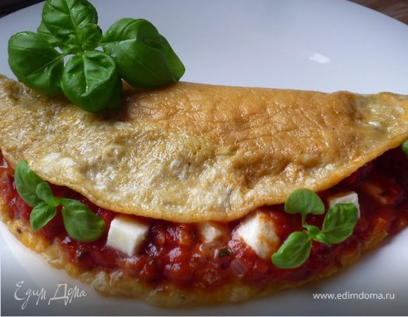 Омлет с помидорами и моцареллой