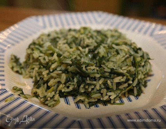 Зеленый плов со шпинатом и луком Зеленый плов со шпинатом и луком