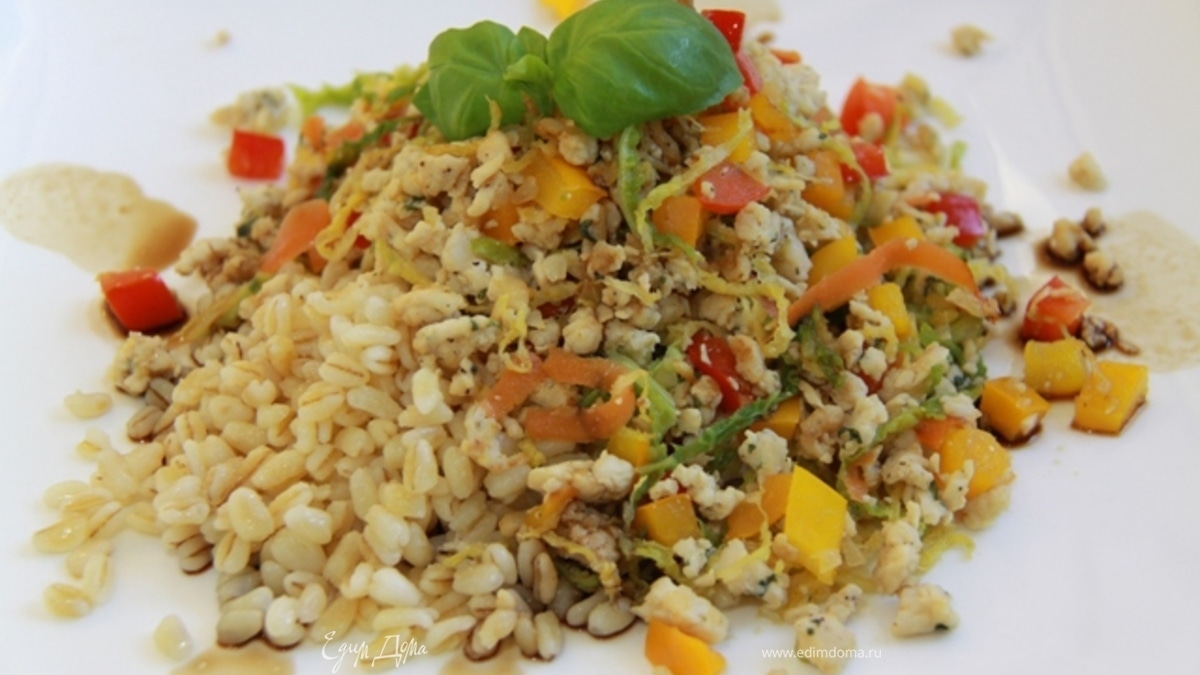 Курица с савойской капустой и перловой крупой! И 308 ккал в 1 порции:-)