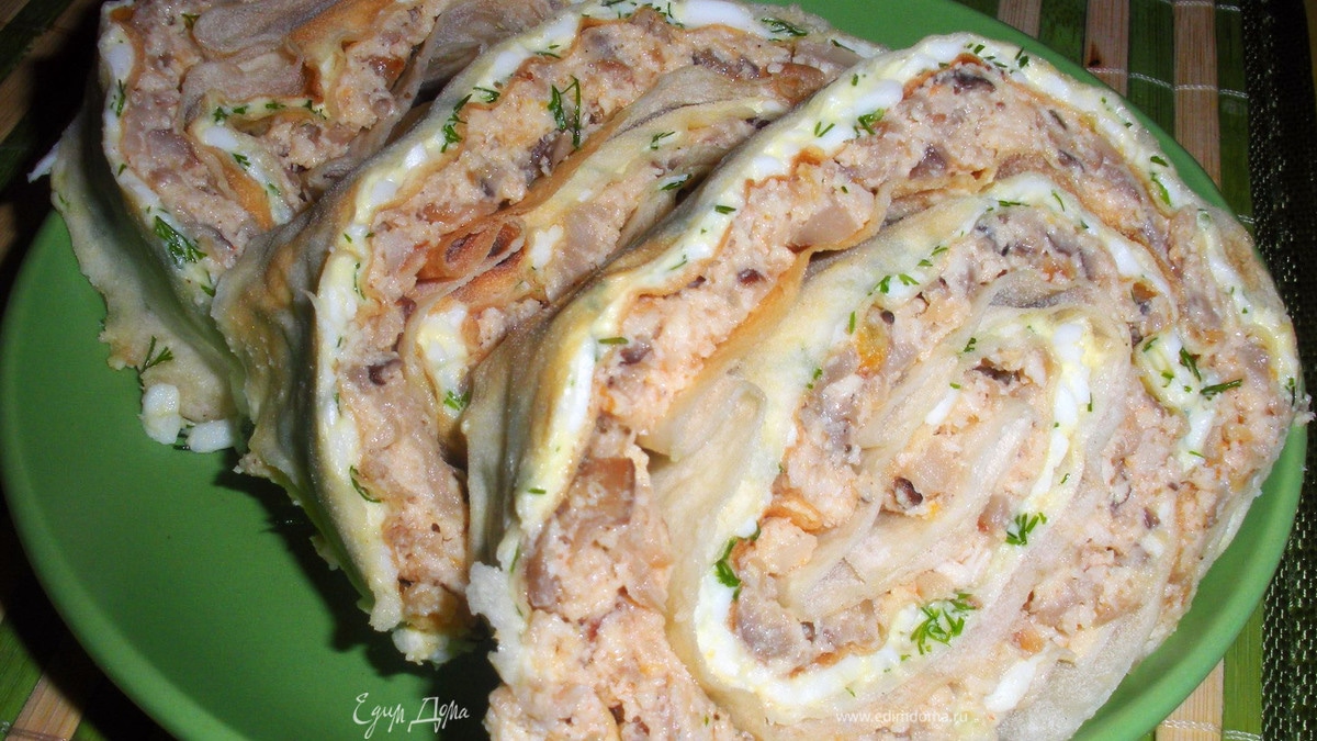 Рулет из лаваша с курочкой и грибочками