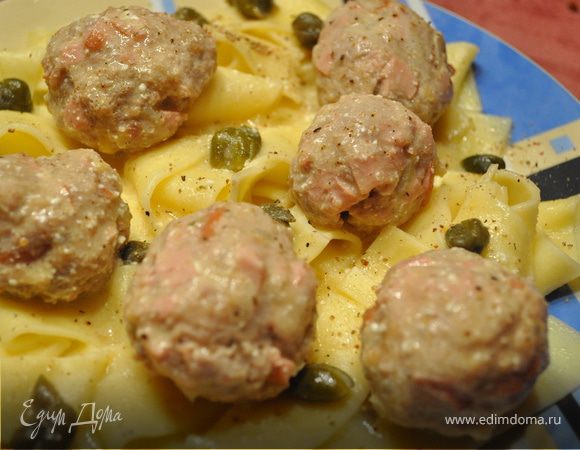 Кёнигсбергские клёпсы в сливочно-винном соусе