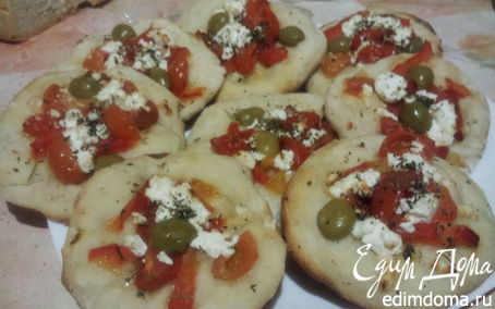 Рецепт Пиццеты с сыром и помидорами