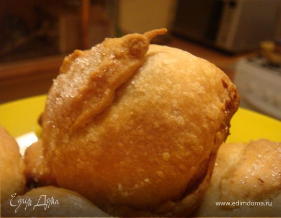 Слойки с вишней (быстро-слойки) Слойки с вишней (быстро-слойки)